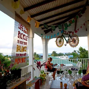 Happy Hippies House Sainte-Rose